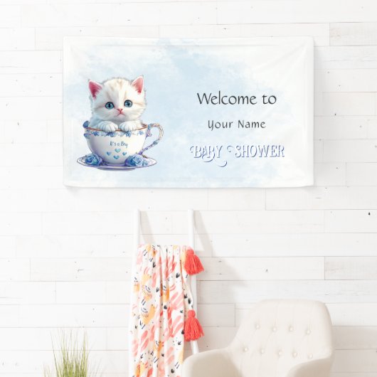 Kitten in Beker Blauwe Bloemen Baby shower Spandoek (Insitu)