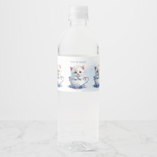 Kitten in Cup Blauwe Bloemen Water Fles Label Waterfles Etiket (Voorkant)