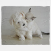 KITTEN KISSING PUPPY FLEECE DEKEN (Voorkant (Horizontaal))