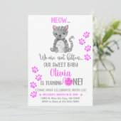 Kitten meisje verjaardagsuitnodiging. We zijn niet Kaart (Staand voorkant)