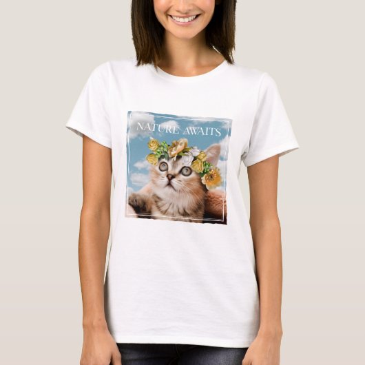 Kitten met een bloemenkroon Natuur wacht T-shirt (Voorkant)
