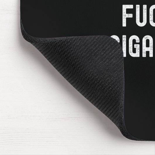 Kitten Needs A Foring Cigarette Muismat (Hoek)