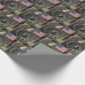 Kitten On an Old Wagon Wheel  Cadeaupapier (Hoek)