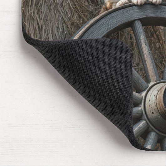 Kitten On an Old Wagon Wheel Muismat (Hoek)