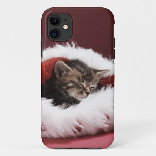 Kitten slaapt in kerstpet Case-Mate iPhone case (Achterkant)