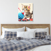 Kitten spelen met een bal van draad canvas afdruk (Insitu (Slaapkamer))