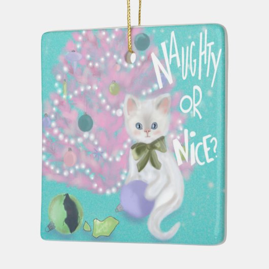 Kitten spelen met Ornament (Links)