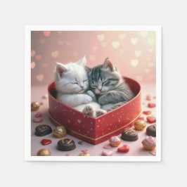 Kittens in een hartvormige snoepdoos servet