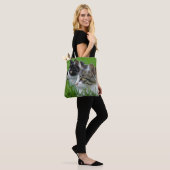 kittens in gras tote bag (Op model)