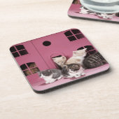 Kittens in het huis van de pop drankjes onderzetter (Linkerzijde)