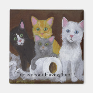 Kittens met Fun Magnet