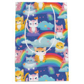 Kittens op Regenbogen Kleine Meisje Verjaardag Medium Cadeauzakje (Voorkant)