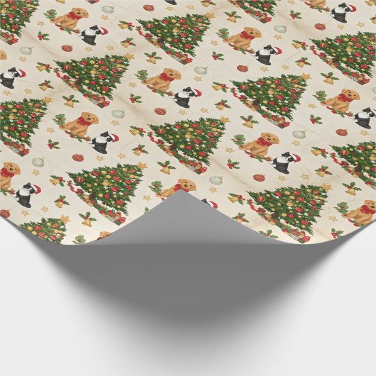 Kittens, Puppies, and Christmas Trees Pattern Cadeaupapier (Hoek)