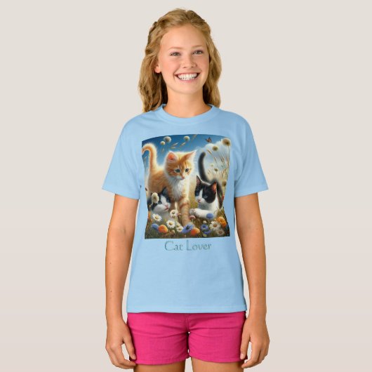 Kittens spelen in Garden Cat Lover T-shirt (Voorkant volledig)