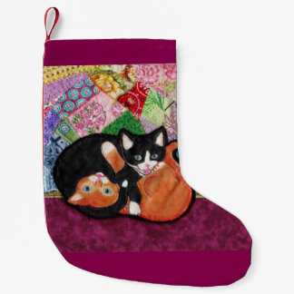 Kittens spelen op Heirloom Quilt Stocking Kleine Kerstsok