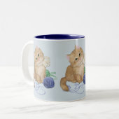 Kittenspel Tweekleurige Koffiemok (Voorkant links)