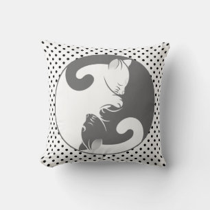 Kitty Cat Yin Yang   Grijs Kussen