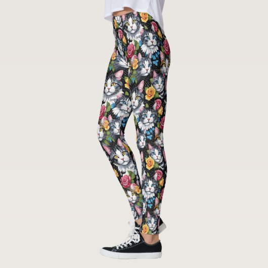 Kitty Cats en Rozen op zwarte achtergrond Leggings (Links)