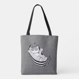 Kitty kat op zwart en wit schaakbord patroon tote bag