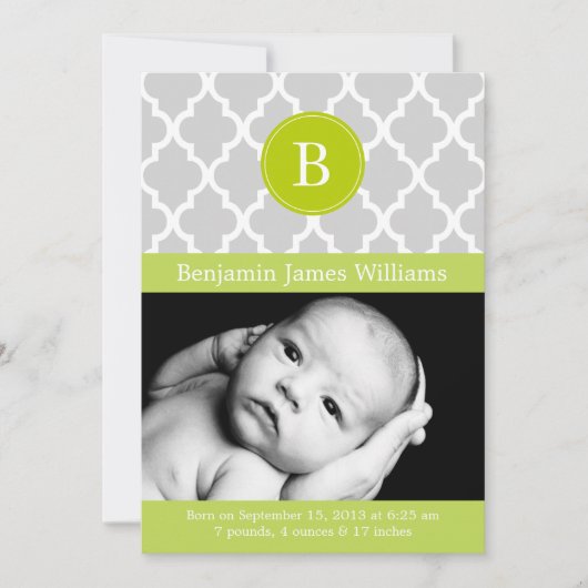Kiwi Green Quatrefoil Monogram Birth Announements Aankondiging (Voorkant)