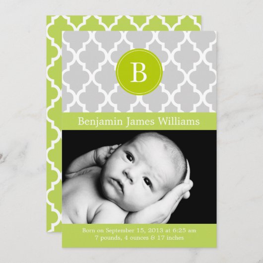 Kiwi Green Quatrefoil Monogram Birth Announements Aankondiging (Voorkant / Achterkant)