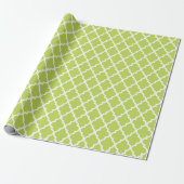 Kiwi Green Quatrefoil Tiles Pattern Cadeaupapier (Uitgerold)