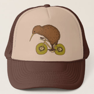 Kiwi Riding Bike met Kiwi Wheels Trucker Pet