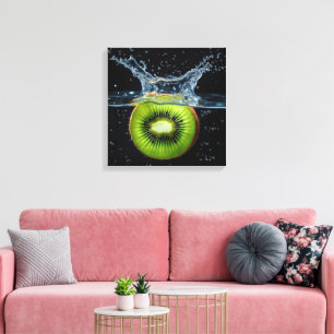Kiwi-schijfje spat in het water canvas afdruk