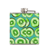 Kiwi snijdsels op turquoise heupfles (Achterkant)