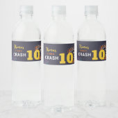 Klaar om een monstertruck donkere verjaardag te cr waterfles etiket (Flessen)