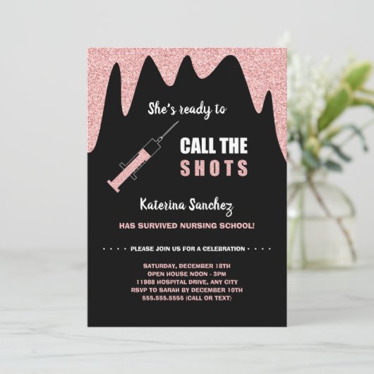 Klaar om het afstuderen van de School van de Verpl Kaart (Staand voorkant)