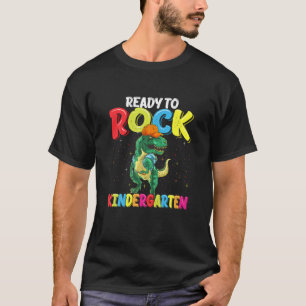Klaar om Kindergarten Dinosaur terug te geven naar T-shirt