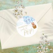 Klaar om snel te Poppen Wacht Beer Blauw Baby show Ronde Sticker