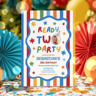 Klaar om te feesten Kleurrijke Jongen 2e Verjaarda Kaart