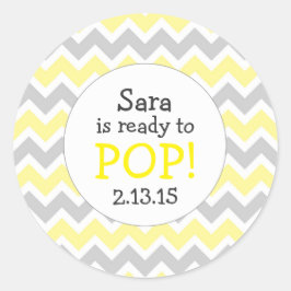 Klaar om te Poppen Baby shower Favor / geel chevro Ronde Sticker