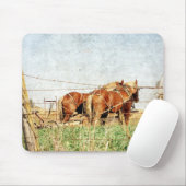 Klaar voor het werk, twee conceptpaarden muismat (Met muis)