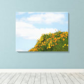 Klaproos weide heuvelflank kunstprint Blauwe Lucht Canvas Afdruk (Insitu (Houten vloer))