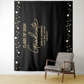 Klas van 2024 zwart gouden achtergrond afstuderen wandkleed (In situ)