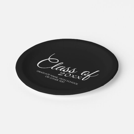 Klasse met aangepast jaar en middelbare school papieren bordje (Gekanteld)