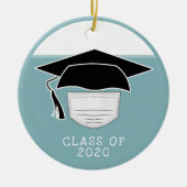 Klasse van 2020 Afstuderen Pet met gezichtsmasker Keramisch Ornament (Voorkant)