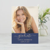 Klasse van 2022 Navy Blue Gold Photo Afstuderen Kaart (Staand voorkant)