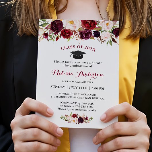 Klasse van 2023 Burgundy Red Floral Graduation Par Kaart
