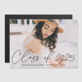 Klasse van 2023 Modern zwart-witfoto-Afstuderen Magnetische Uitnodiging (Voorkant / Achterkant)