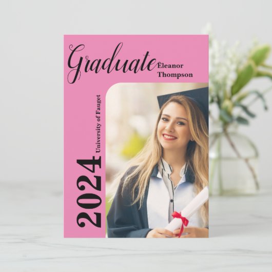 Klasse van 2024 Afstudeerder: Modern zwart-wit fot Kaart (Staand voorkant)