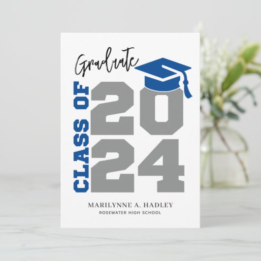 Klasse van 2024 Blauw en Grijs Afstuderen Kaart (Staand voorkant)
