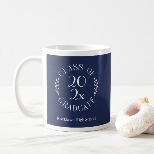 Klasse van 2024 Embleem School Naam Navy Afstudere Koffiemok (Met donut)