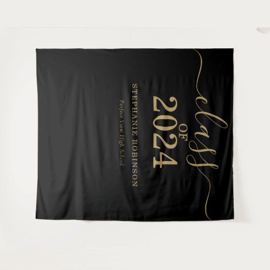 Klasse van 2024 Gold Script Afstuderen Backdrop Pr Wandkleed (Voorkant (horizontaal))