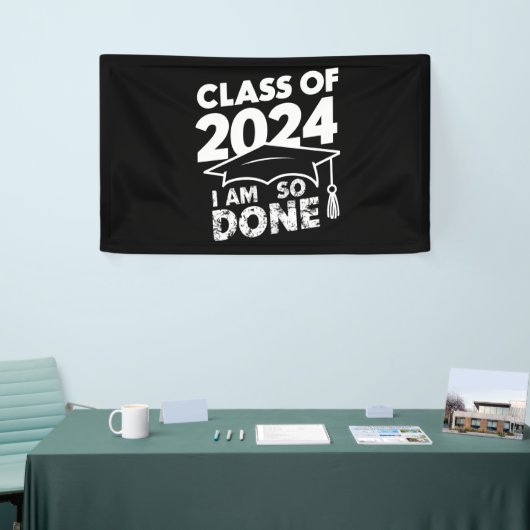 Klasse van 2024 Klaar Afstuderen Grappig Afstudere Spandoek (Beurs)