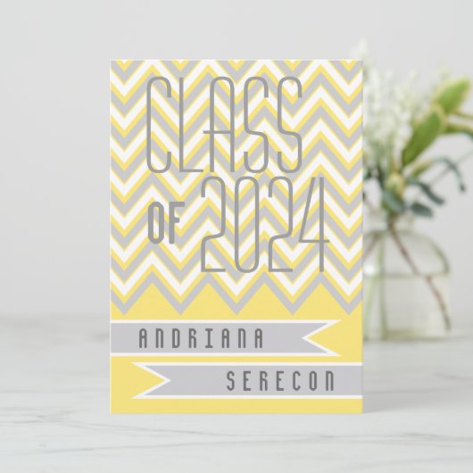 Klasse van 2024 modern chevron geel afstuderen kaart (Staand voorkant)