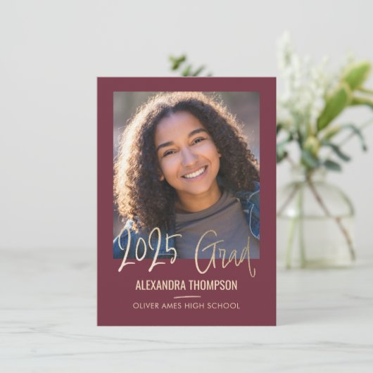 Klasse van 2025 Afstuderen Aankondiging & Uitnodig (Staand voorkant)